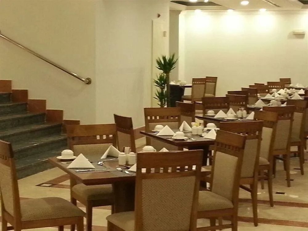 Nozol Royal Inn Hotel Μεδίνα
