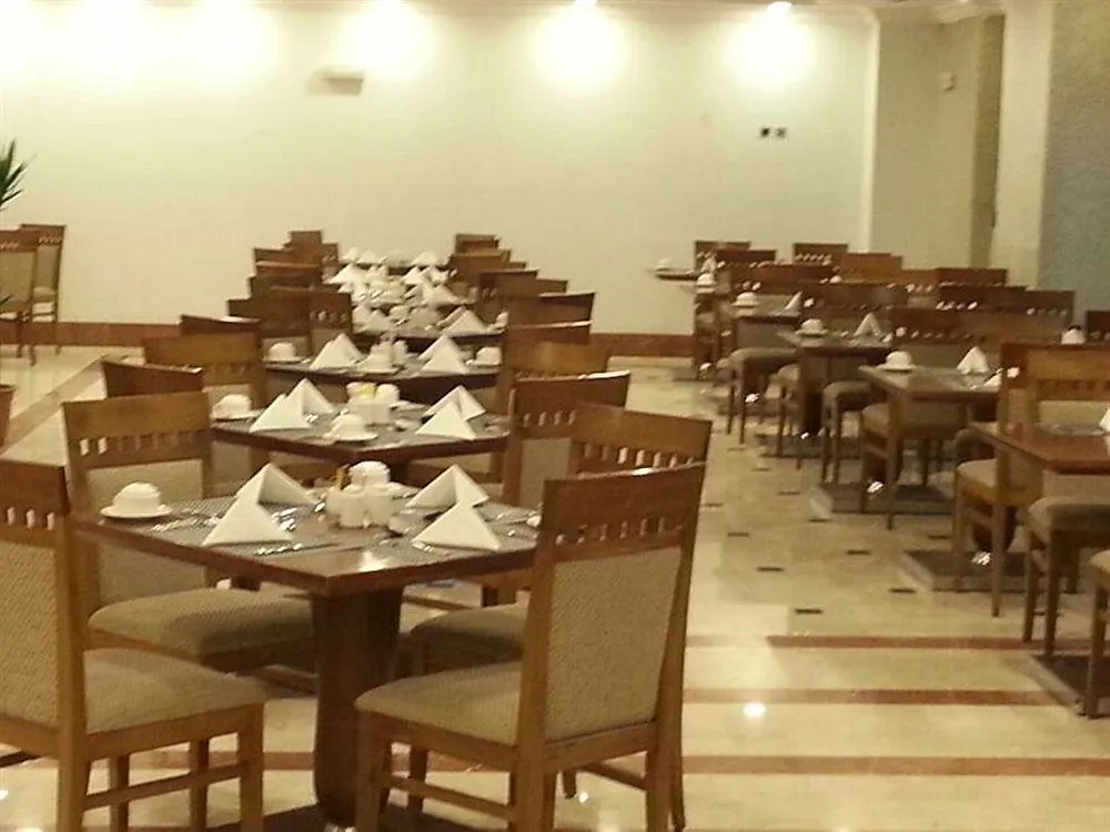 Nozol Royal Inn Hotel Μεδίνα